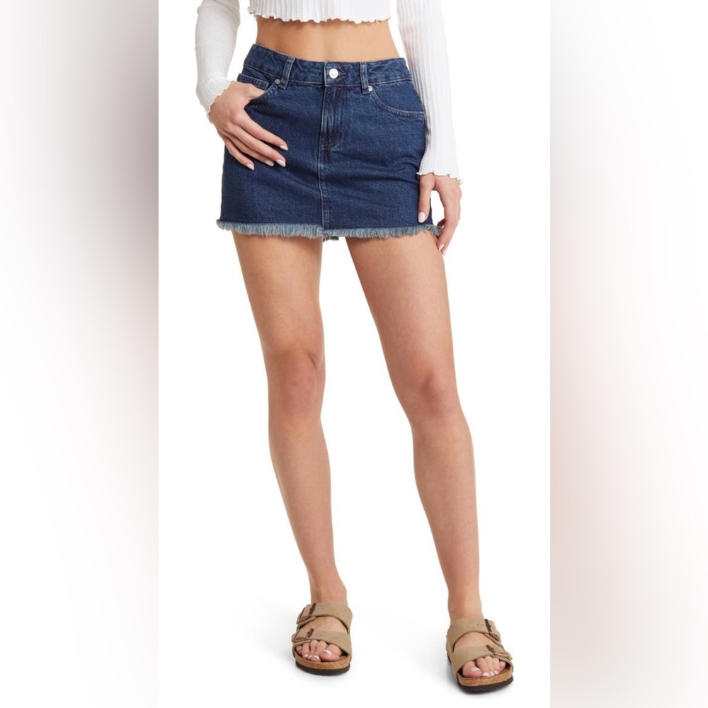 Free people We the Free Out of Ordinary Mini Skirt 
Size 2 New